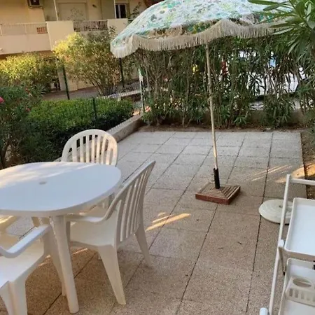 Studio 27 M2 Avec Terrasse 20m2 דירה סיס-פור-לה-פלאז'
